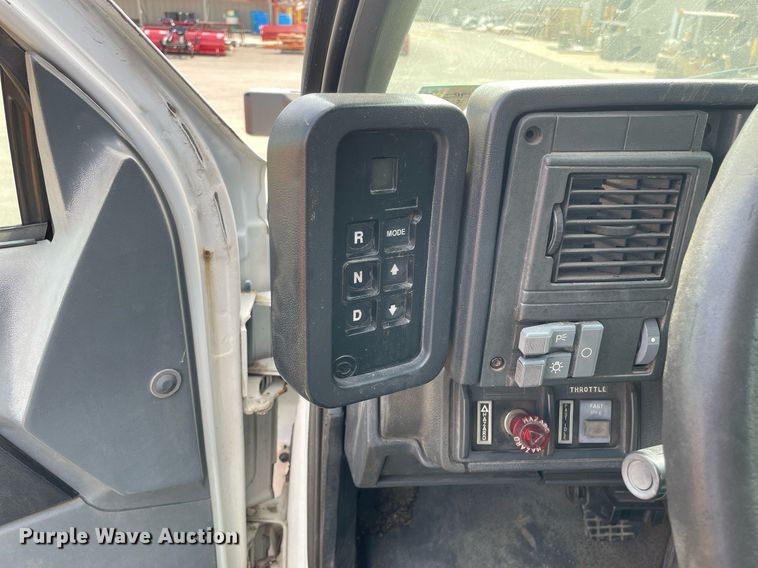 image for item LJ9732 2000 GMC C8500 dump truck