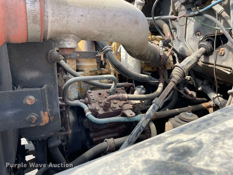 image for item LJ9732 2000 GMC C8500 dump truck