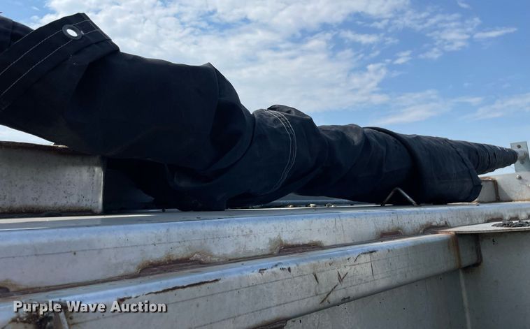 image for item LJ9733 2006 International 7400  dump truck