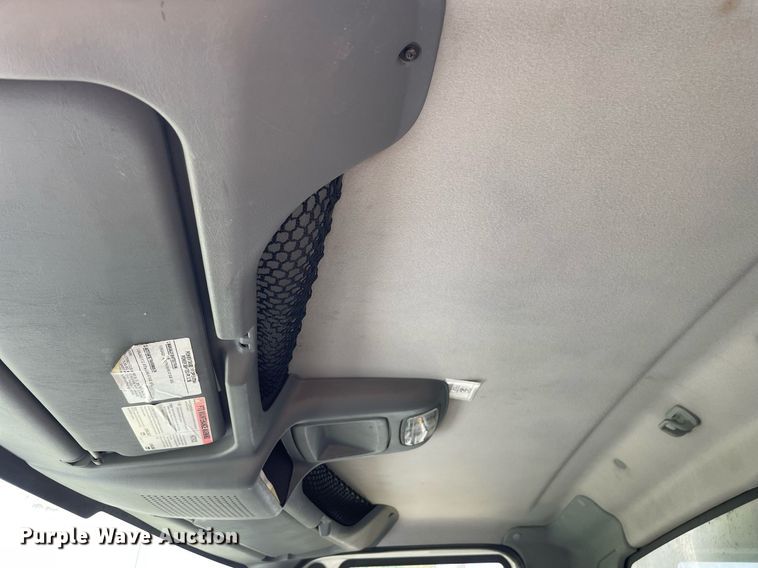 image for item LJ9733 2006 International 7400  dump truck