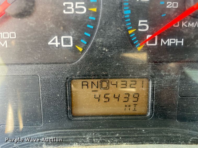 image for item LJ9733 2006 International 7400  dump truck