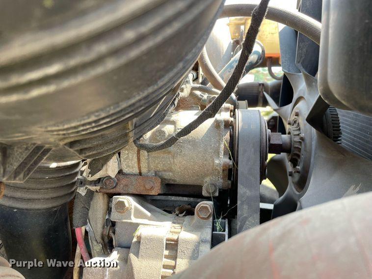 image for item LJ9733 2006 International 7400  dump truck