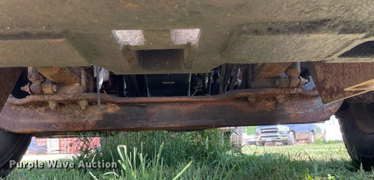 image for item LJ9734 2006 International 7400  dump truck