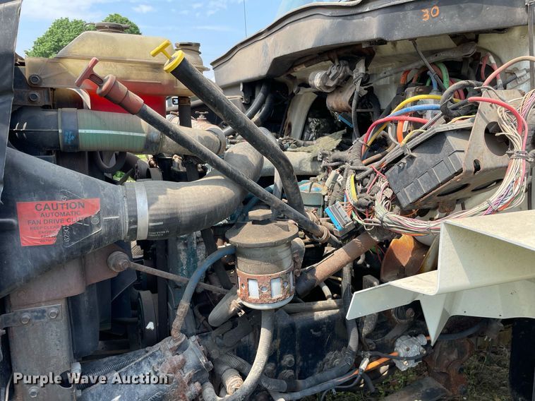 image for item LJ9735 2006 International 7400  dump truck