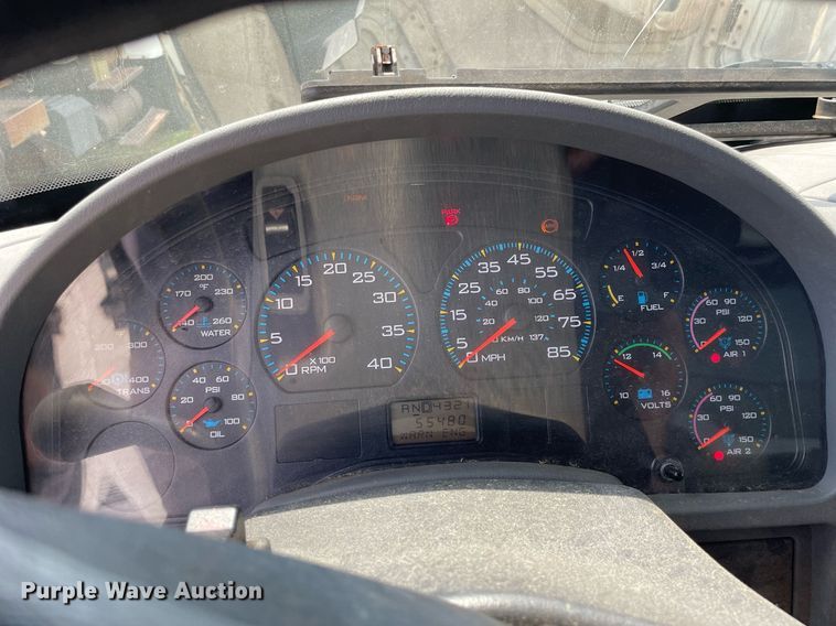 image for item LJ9736 2006 International 7400  dump truck