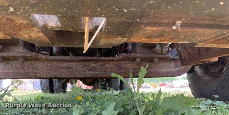 image for item LJ9736 2006 International 7400  dump truck