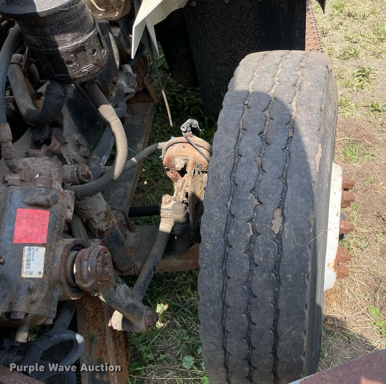 image for item LJ9736 2006 International 7400  dump truck