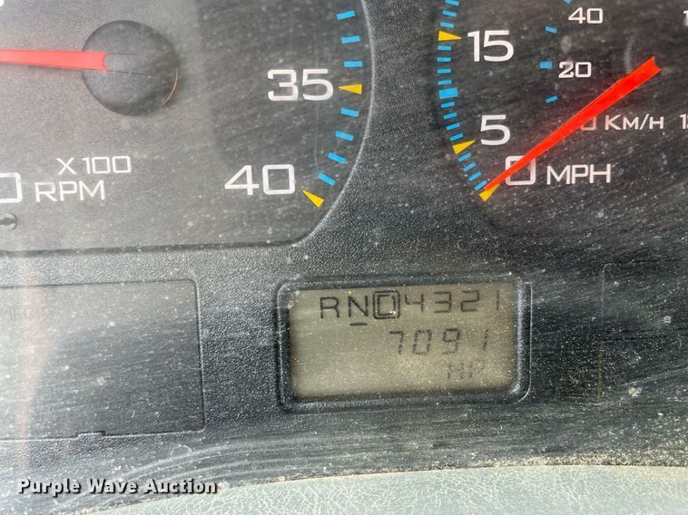 image for item LJ9737 2005 International 7400  dump truck