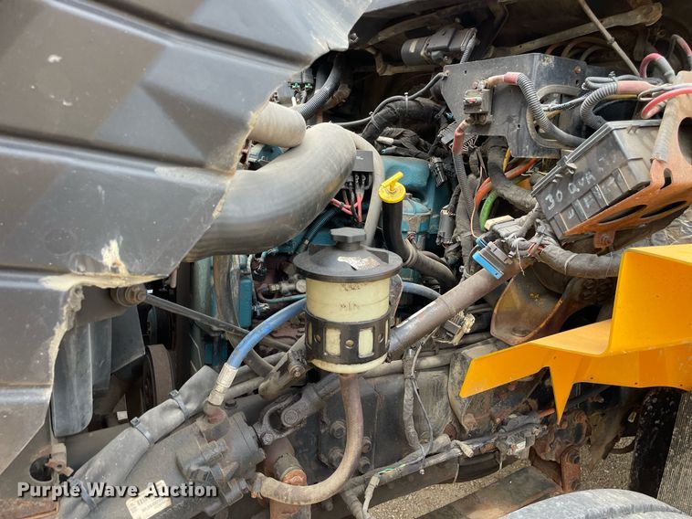 image for item LJ9737 2005 International 7400  dump truck