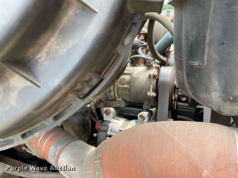 image for item LJ9737 2005 International 7400  dump truck