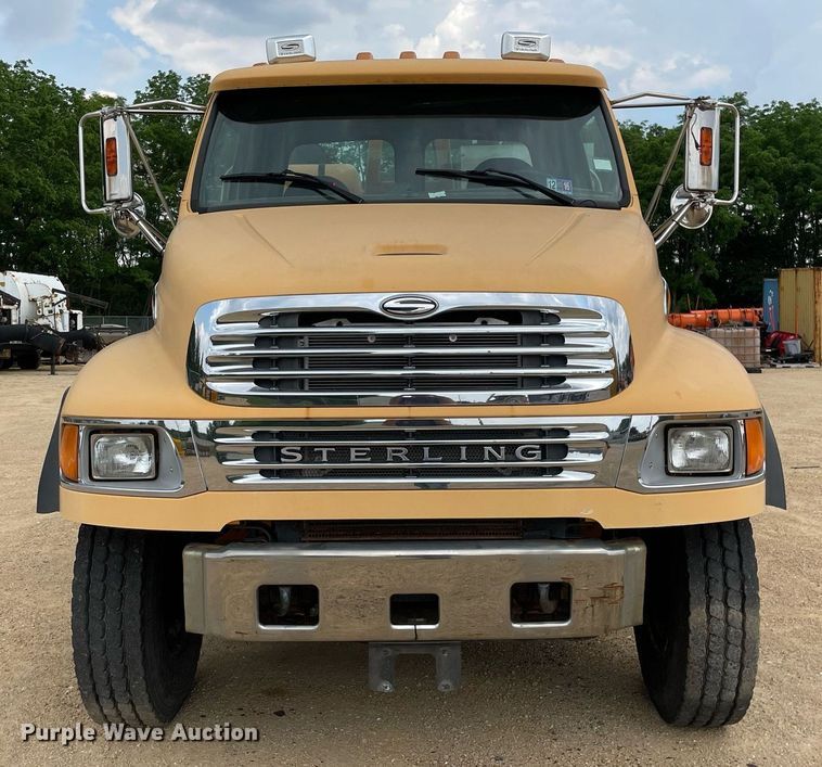 image for item LJ9739 2004 Sterling Acterra  flatbed truck