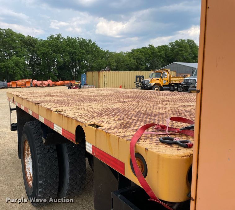 image for item LJ9739 2004 Sterling Acterra  flatbed truck