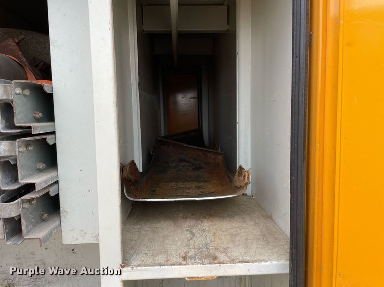 image for item LJ9739 2004 Sterling Acterra  flatbed truck