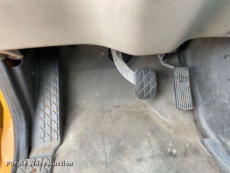 image for item LJ9739 2004 Sterling Acterra  flatbed truck