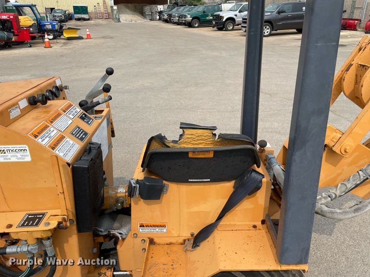 image for item LJ9755 2000 Case Maxi Sneaker Series C  trencher