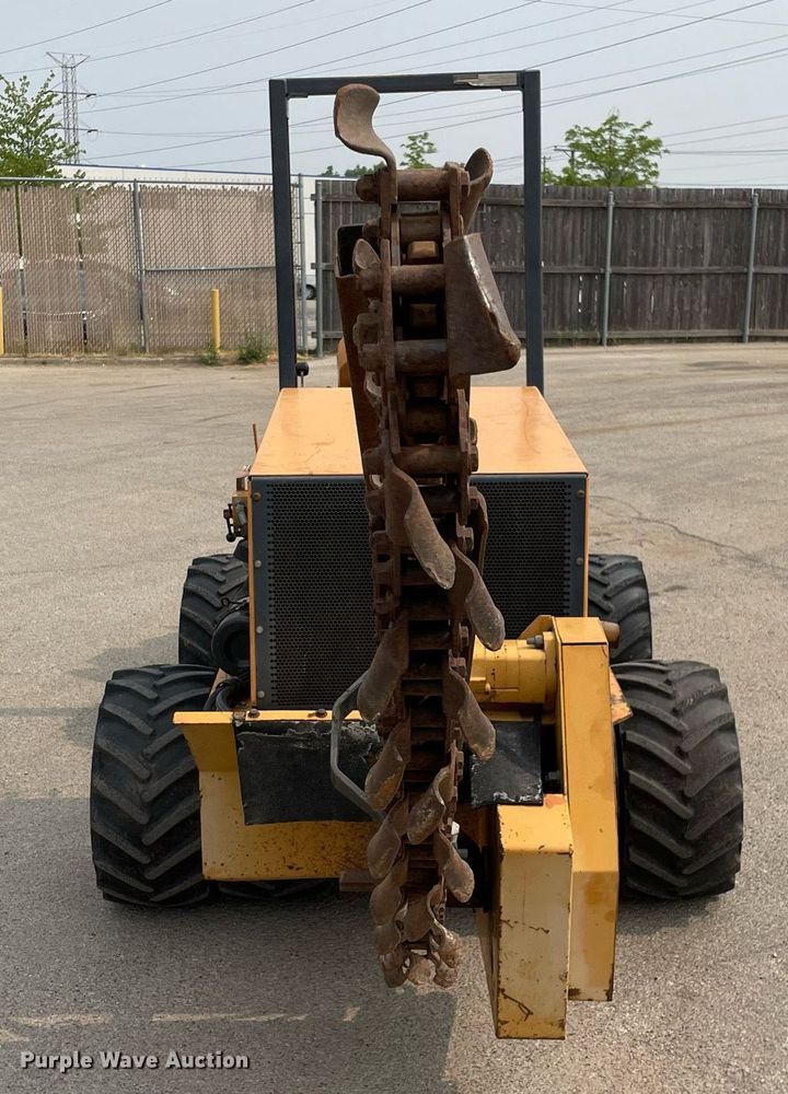 image for item LJ9755 2000 Case Maxi Sneaker Series C  trencher