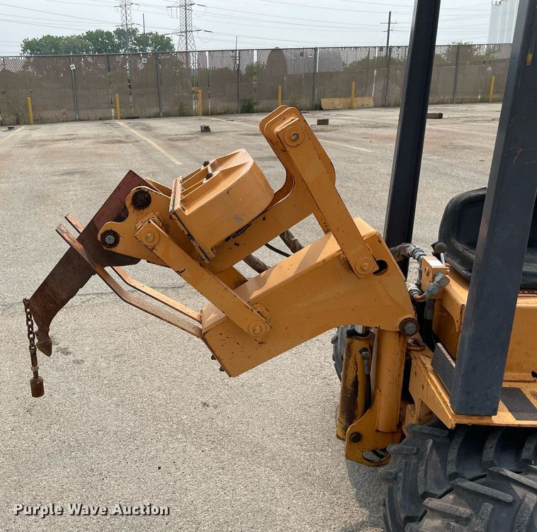 image for item LJ9755 2000 Case Maxi Sneaker Series C  trencher