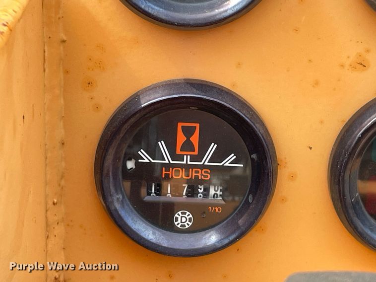 image for item LJ9755 2000 Case Maxi Sneaker Series C  trencher