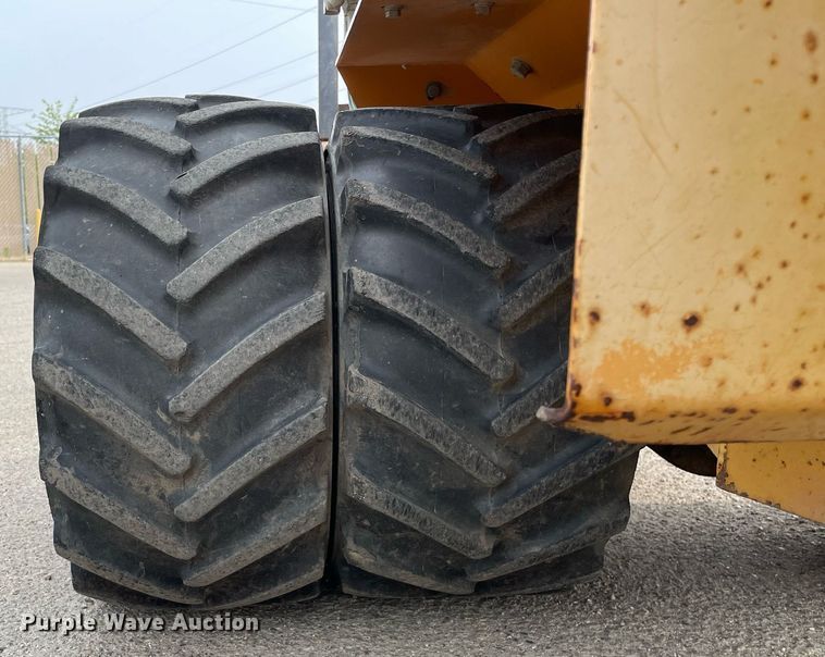 image for item LJ9755 2000 Case Maxi Sneaker Series C  trencher