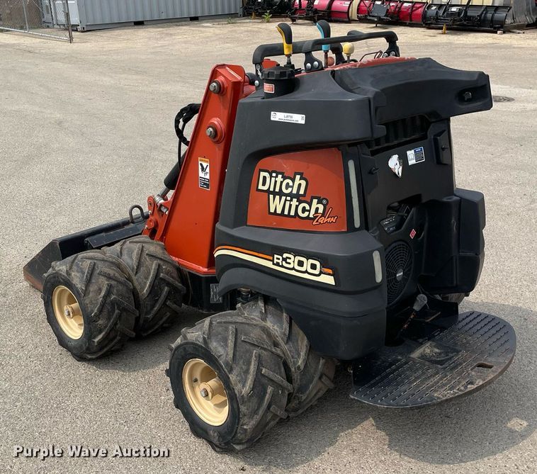 image for item LJ9756 2008 Ditch Witch Zahn R300  compact utility loader