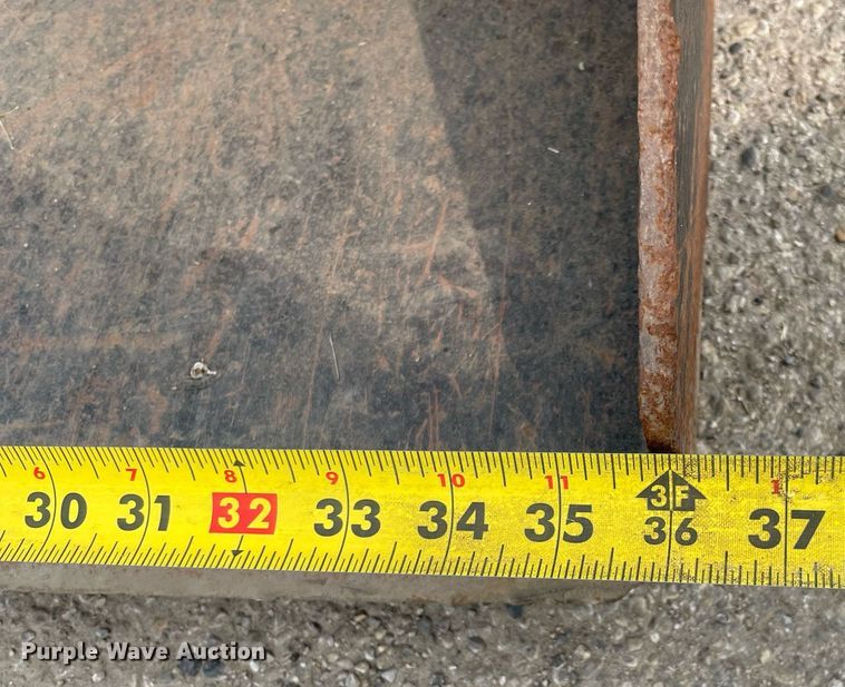 image for item LJ9756 2008 Ditch Witch Zahn R300  compact utility loader