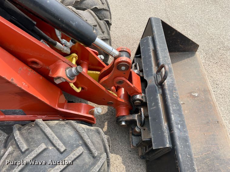 image for item LJ9756 2008 Ditch Witch Zahn R300  compact utility loader