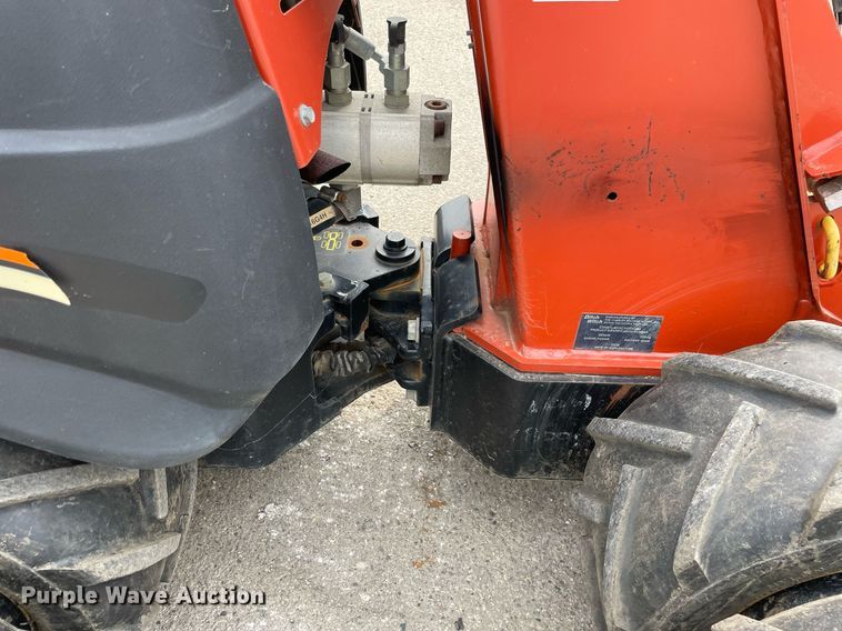 image for item LJ9756 2008 Ditch Witch Zahn R300  compact utility loader