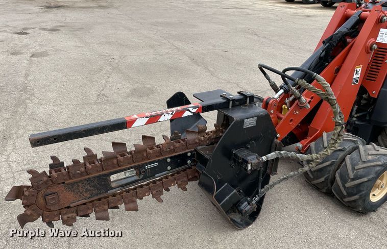 image for item LJ9756 2008 Ditch Witch Zahn R300  compact utility loader