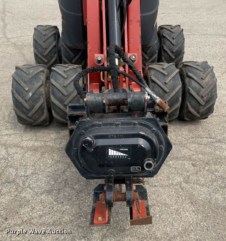 image for item LJ9756 2008 Ditch Witch Zahn R300  compact utility loader