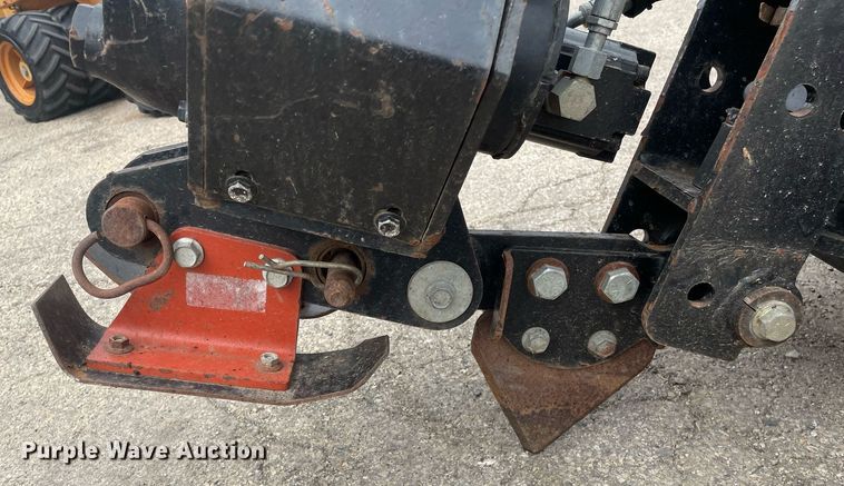 image for item LJ9756 2008 Ditch Witch Zahn R300  compact utility loader