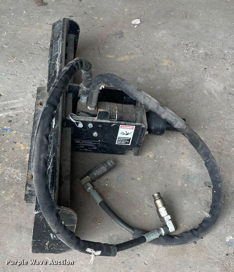 image for item LJ9756 2008 Ditch Witch Zahn R300  compact utility loader