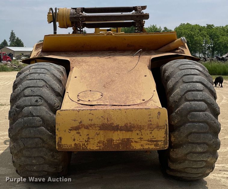 image for item LJ9757 1971 Caterpillar 613  elevating scraper