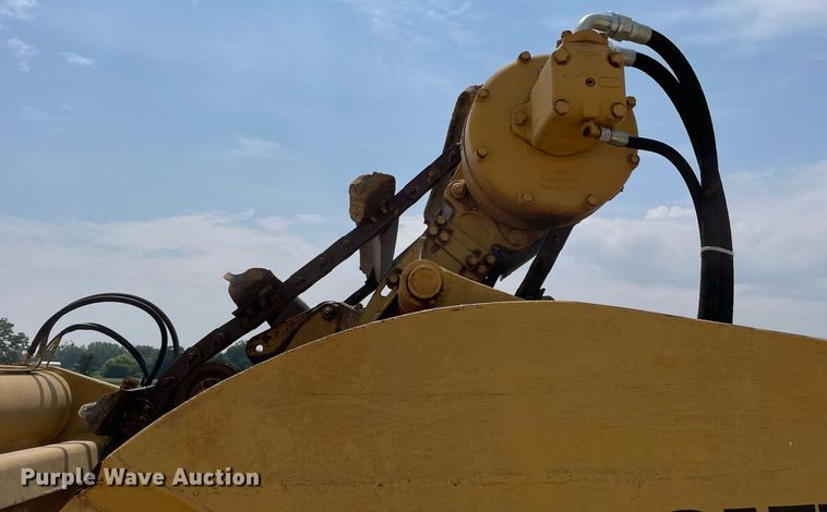 image for item LJ9757 1971 Caterpillar 613  elevating scraper