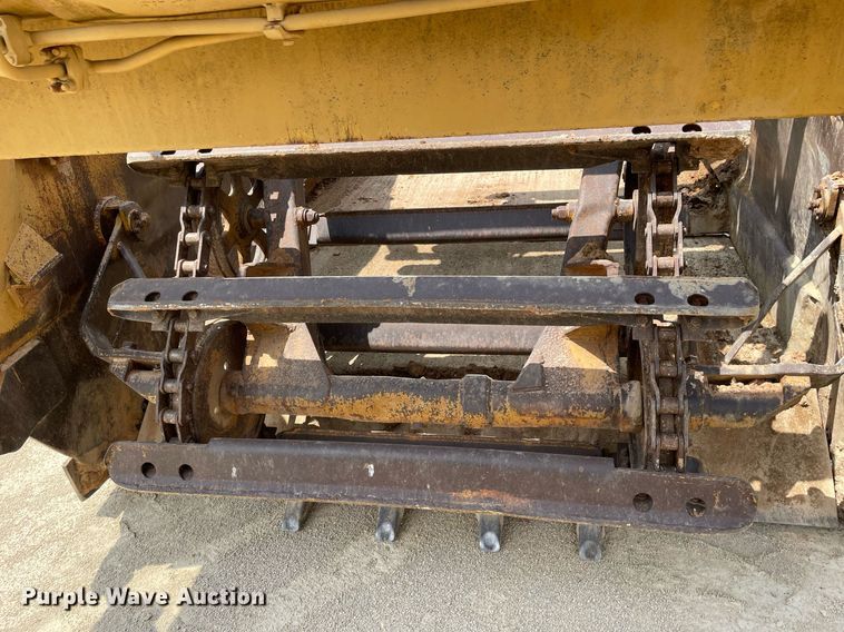 image for item LJ9757 1971 Caterpillar 613  elevating scraper