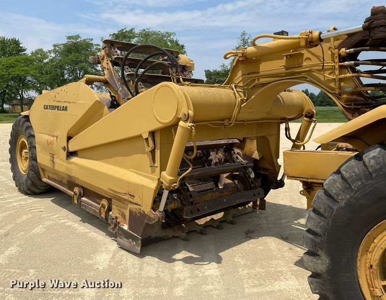 image for item LJ9757 1971 Caterpillar 613  elevating scraper