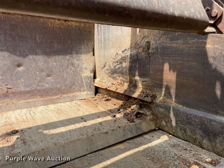 image for item LJ9757 1971 Caterpillar 613  elevating scraper