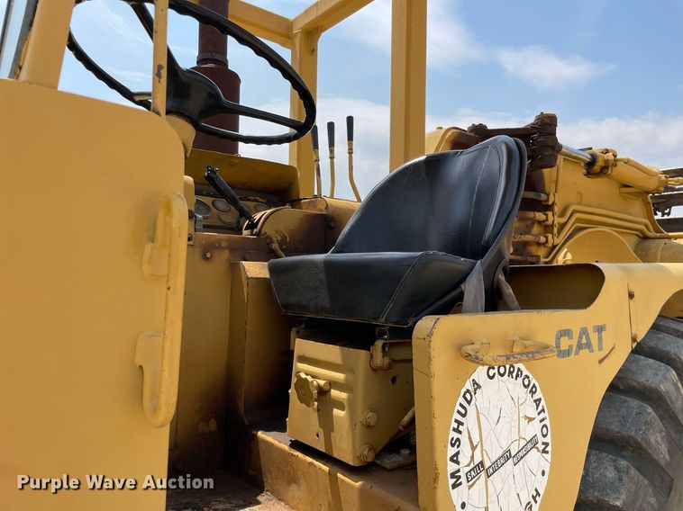 image for item LJ9757 1971 Caterpillar 613  elevating scraper