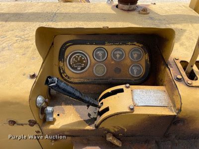 image for item LJ9757 1971 Caterpillar 613  elevating scraper