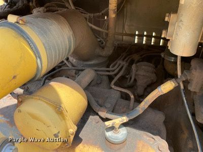 image for item LJ9757 1971 Caterpillar 613  elevating scraper