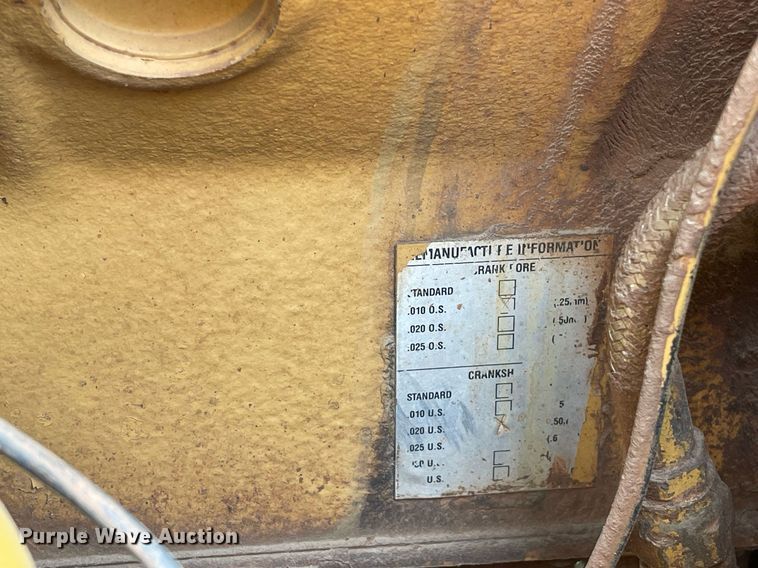 image for item LJ9757 1971 Caterpillar 613  elevating scraper