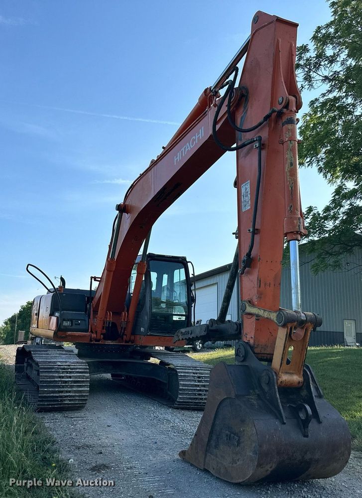 image for item LP9991 2006 Hitachi ZX200LC  excavator