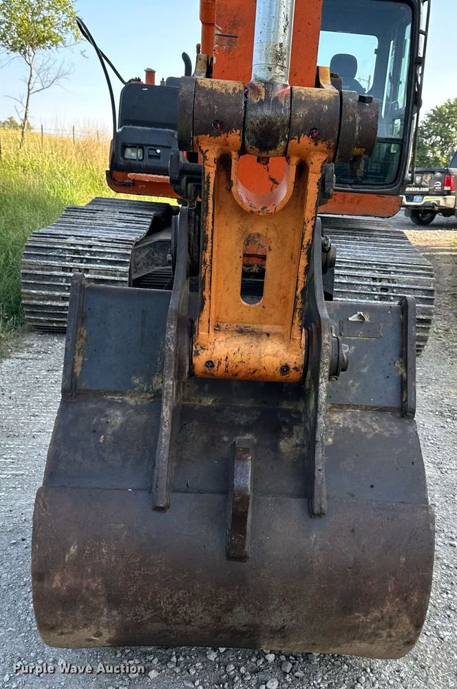 image for item LP9991 2006 Hitachi ZX200LC  excavator