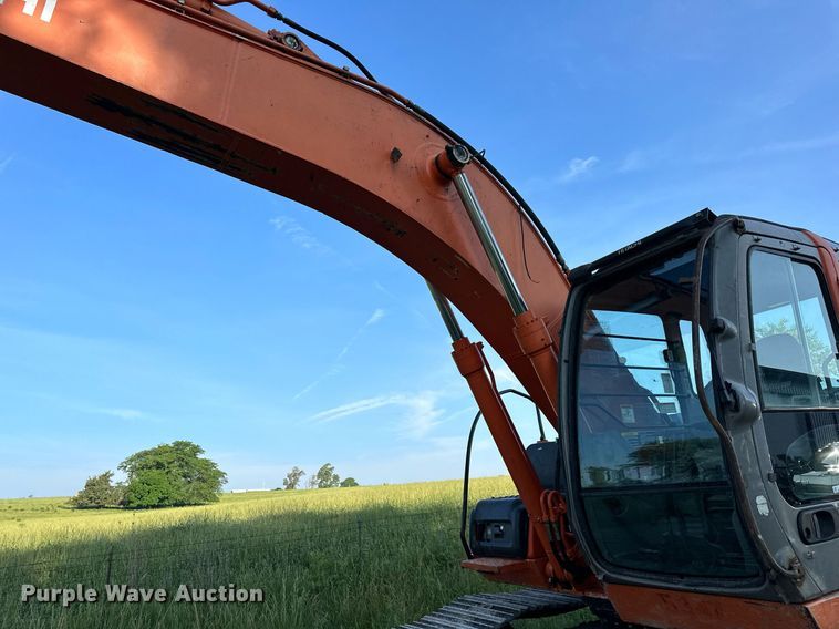 image for item LP9991 2006 Hitachi ZX200LC  excavator