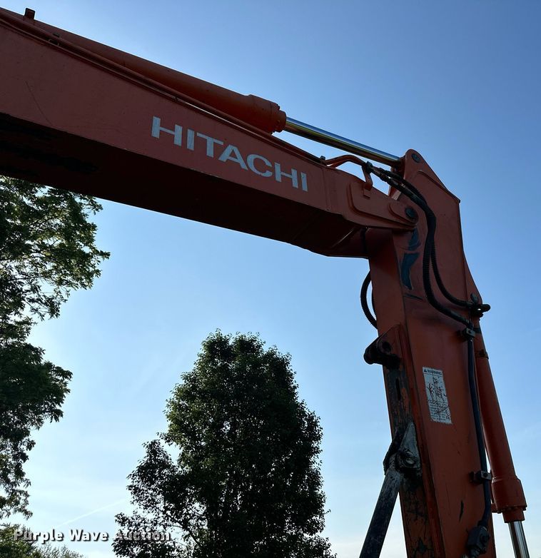 image for item LP9991 2006 Hitachi ZX200LC  excavator