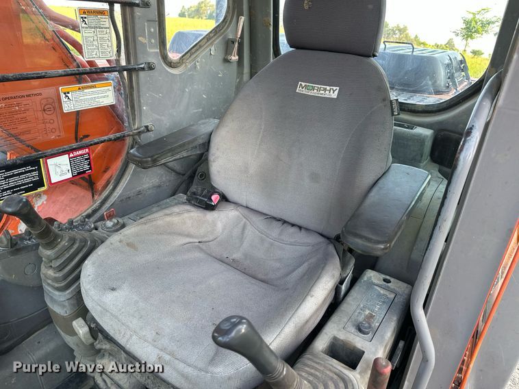 image for item LP9991 2006 Hitachi ZX200LC  excavator