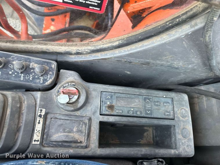 image for item LP9991 2006 Hitachi ZX200LC  excavator