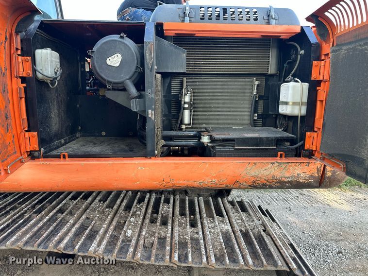 image for item LP9991 2006 Hitachi ZX200LC  excavator