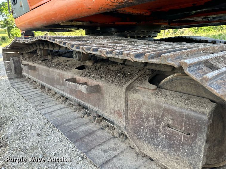 image for item LP9991 2006 Hitachi ZX200LC  excavator