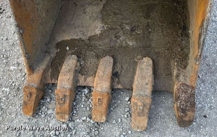 image for item LP9991 2006 Hitachi ZX200LC  excavator