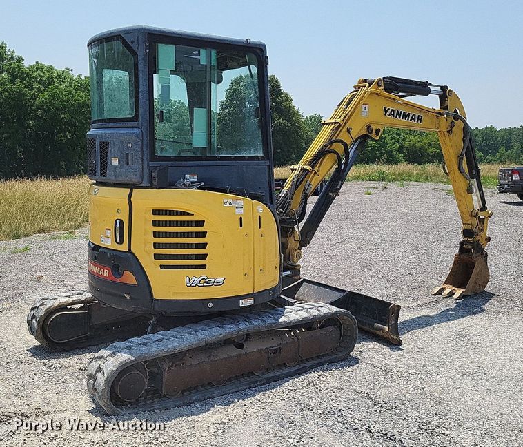 image for item LR9282 2016 Yanmar ViO35  mini excavator